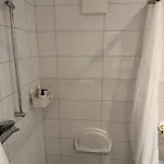 Barrierefreie Im Herzen Der Stadt Mit Parkplatz, Wifi Und Tv - Emma アパート